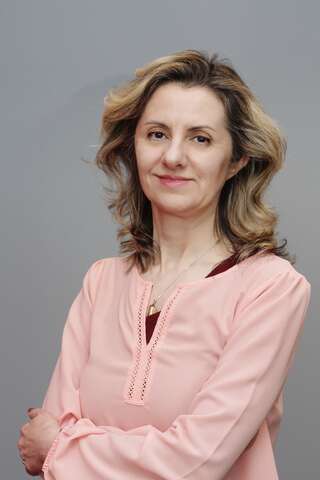 Dr. Nazilla Khanlou