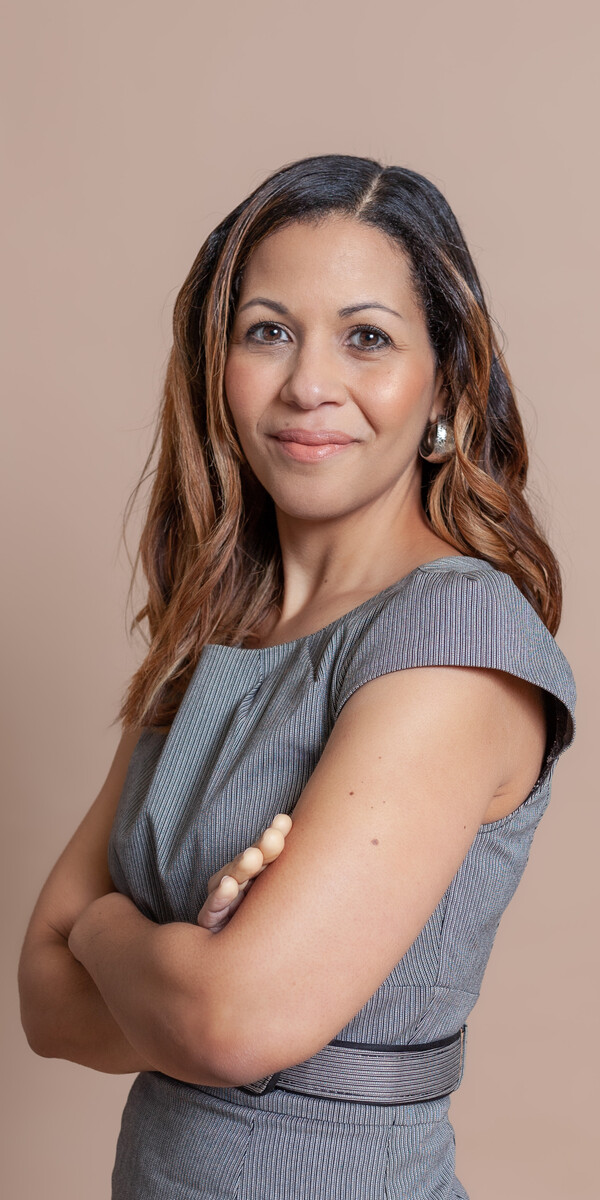 Prof Debra Thompson