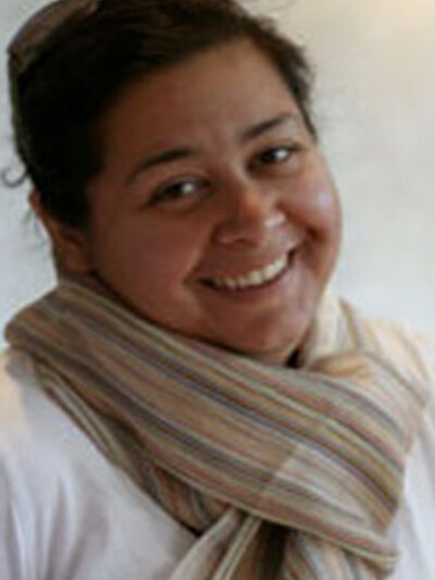 Dr. Carla Garcia
