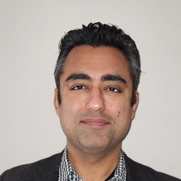 Dr. Prakash Kishor Babani, MD, FRCPC